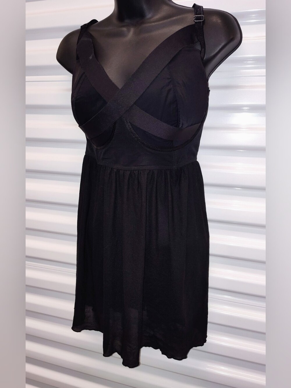 Torrid Black Cross-Over Strap Mini Negligee Sz 3